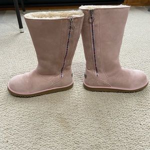 Super rare, never worn rainbow zipper UGG boots